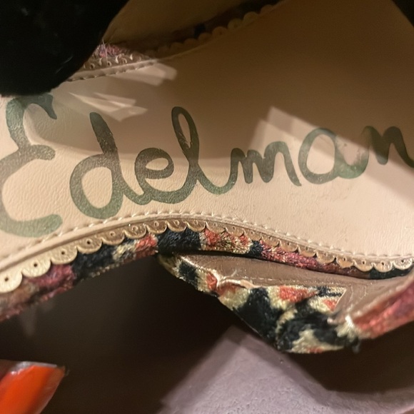 Sam Edelman Velvet Ankle Tie Heels . Great used condition . - Picture 8 of 10